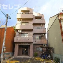 プチファミーユ